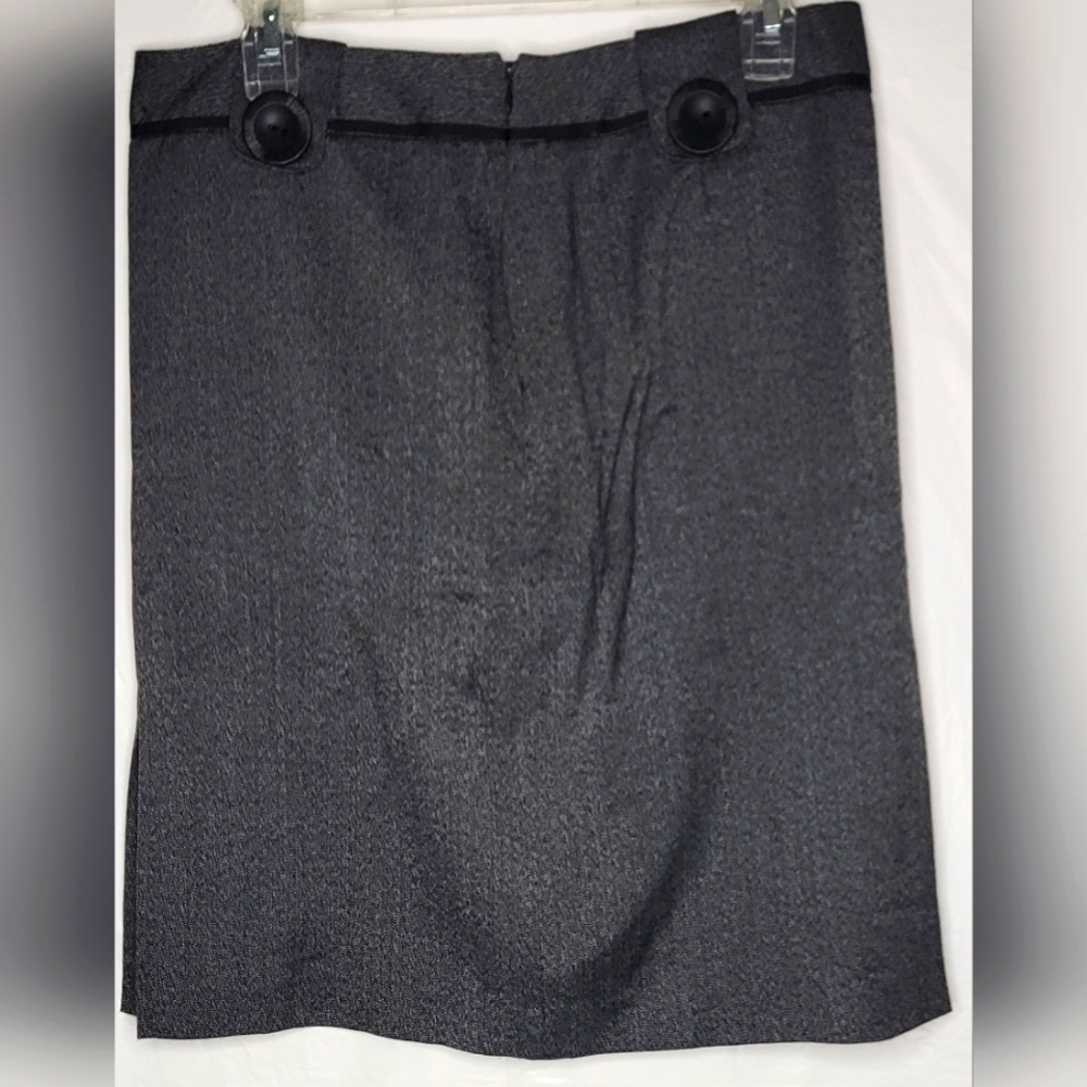 Larry Levine Gray Knee-Length Stretch Pencil Skirt